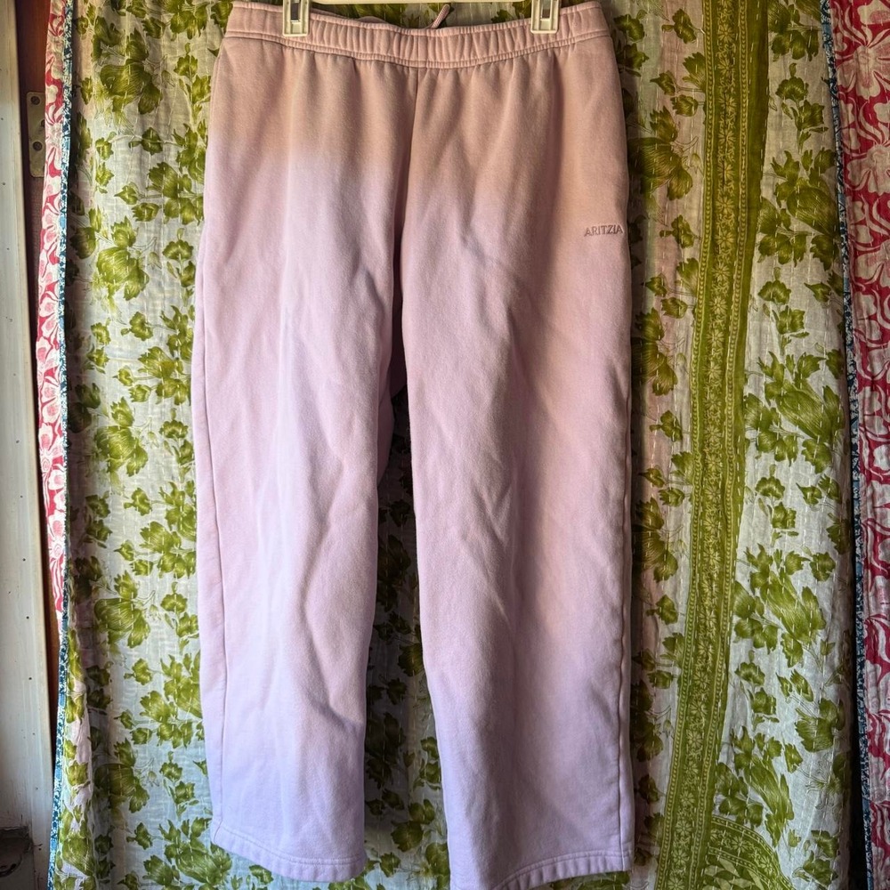 Aritzia Sweatfleece Mega Straight Sweatpants Light Pink Large